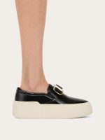 Ferragamo New Vara plate slip on - Image 3